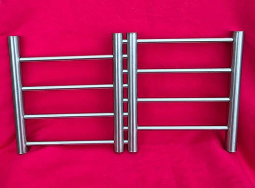 Dessous de plat extensible en inox 22,5 cm à 37 cm